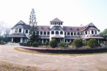 File:ChittagongOldCricuitHouse.jpg