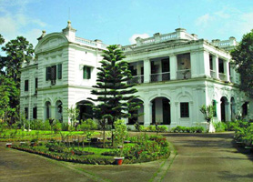File:UniversityDhakaViceChancellorResidence.jpg