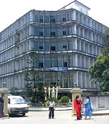 File:ChittagongCityCorporationBhavan.jpg