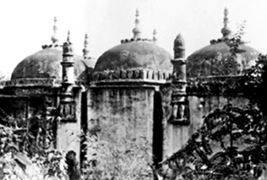 File:MiskinShahMullaMosqueTomb.jpg