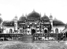 File:KadamMubarakMosque.jpg