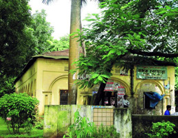 File:UniversityDhakaMadhusRestaurant.jpg