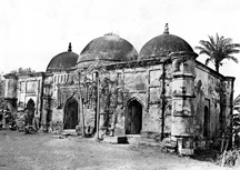 File:KamalapuraMosque.jpg