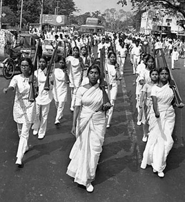 File:WarOfLiverationWomenMarching1971.jpg