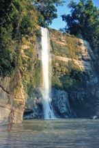 File:WaterfallMadhabkundaSylhet.jpg
