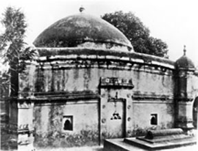File:BahramSaqqaTomb.jpg