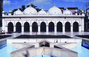 File:TaraMosque.jpg