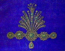 File:DhakaNawabFamilyCrown.jpg