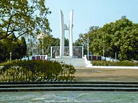 File:UniversityOfRajshahiShaheedMinar.jpg