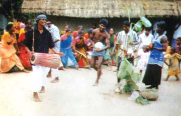 File:FolkFestivalsKaram.jpg