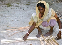 File:Art&CraftsWeavingMat.jpg