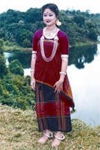 File:TribalCultureTripuraWoman.jpg