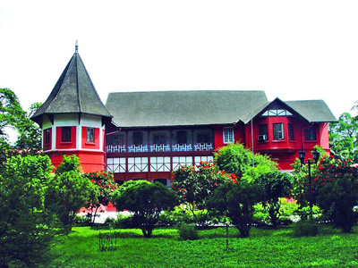 File:ChummeryHouse.jpg