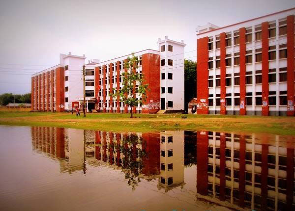 File:BegumRokeyaUniversity.jpg