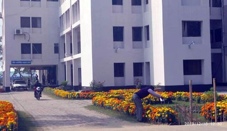 File:KhulnaUniversityAdministrativeBuilding.jpg